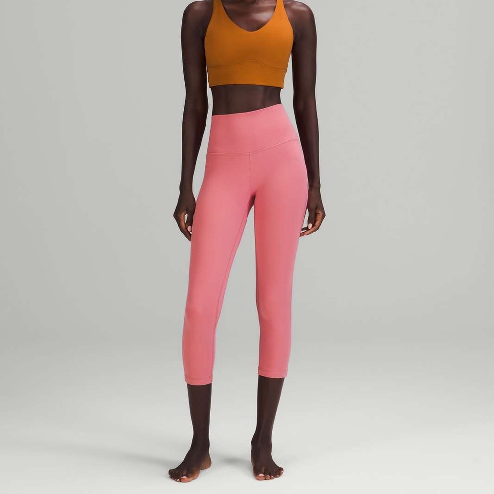 NWOT / Lululemon Align High-Rise Crop 21"